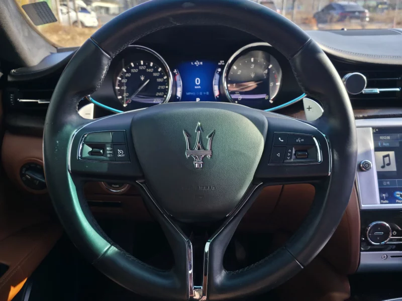 Maserati QUATTROPORTE
