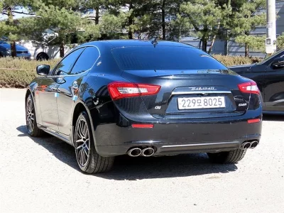 Maserati GHIBLI