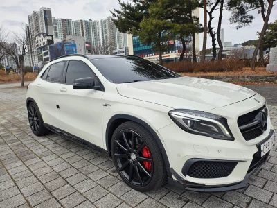 Mercedes-Benz GLA-Class