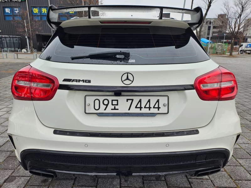 Mercedes-Benz GLA-Class