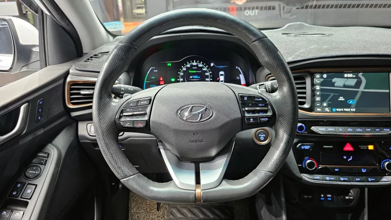 Hyundai Ioniq