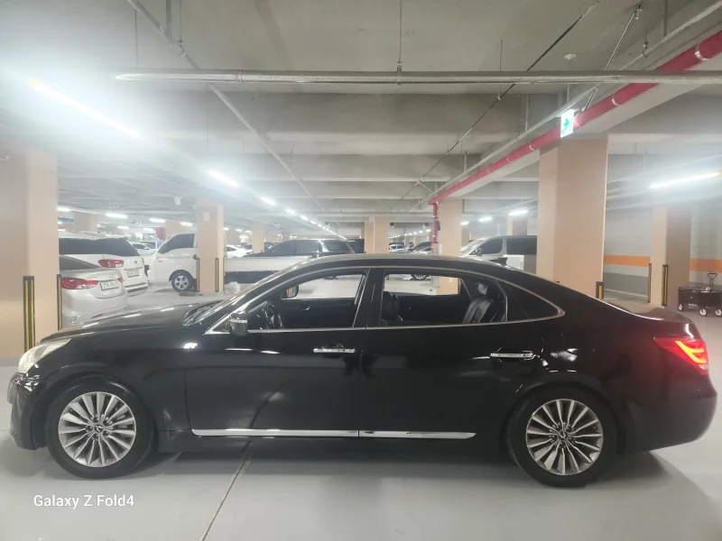 Hyundai Equus