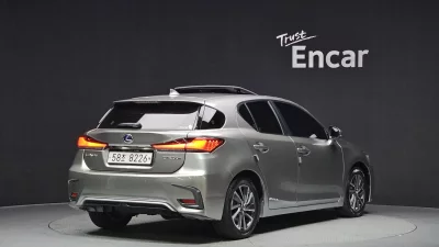 Lexus CT200h