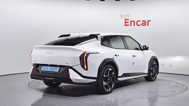 Kia EV4