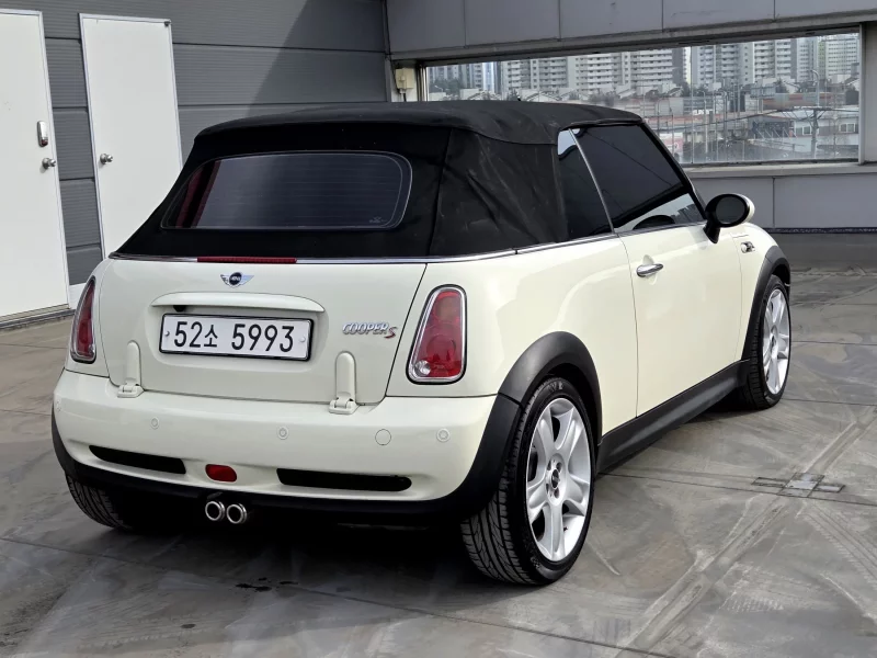 MINI Cooper Convertible