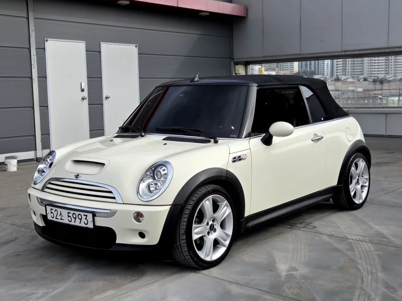 MINI Cooper Convertible