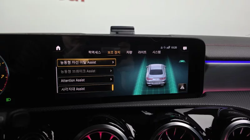 Mercedes-Benz CLA-Class