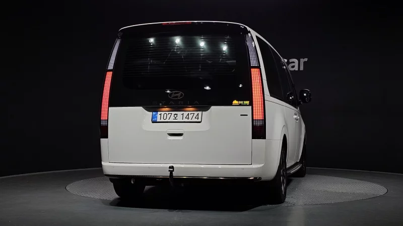 Hyundai Staria