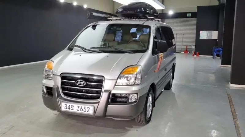 Hyundai Grand Starex