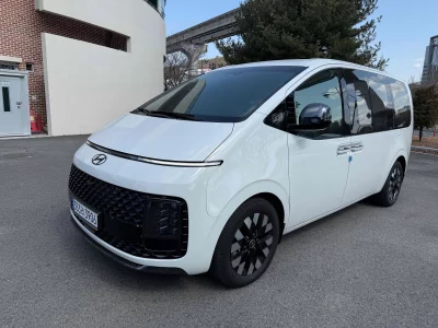 Hyundai Staria