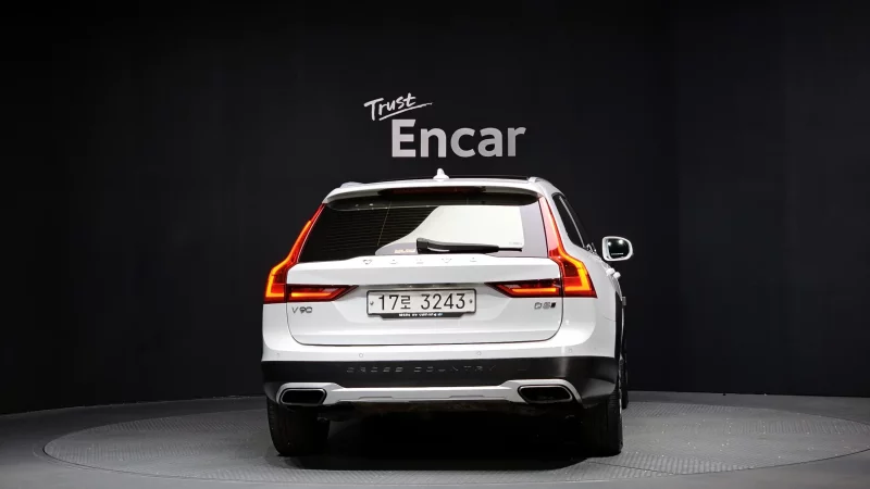Volvo V90