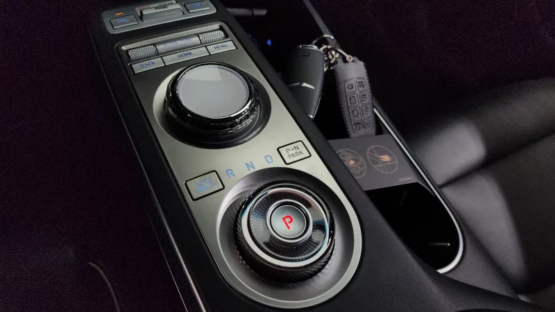 Genesis GV70