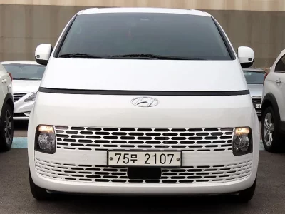 Hyundai Staria