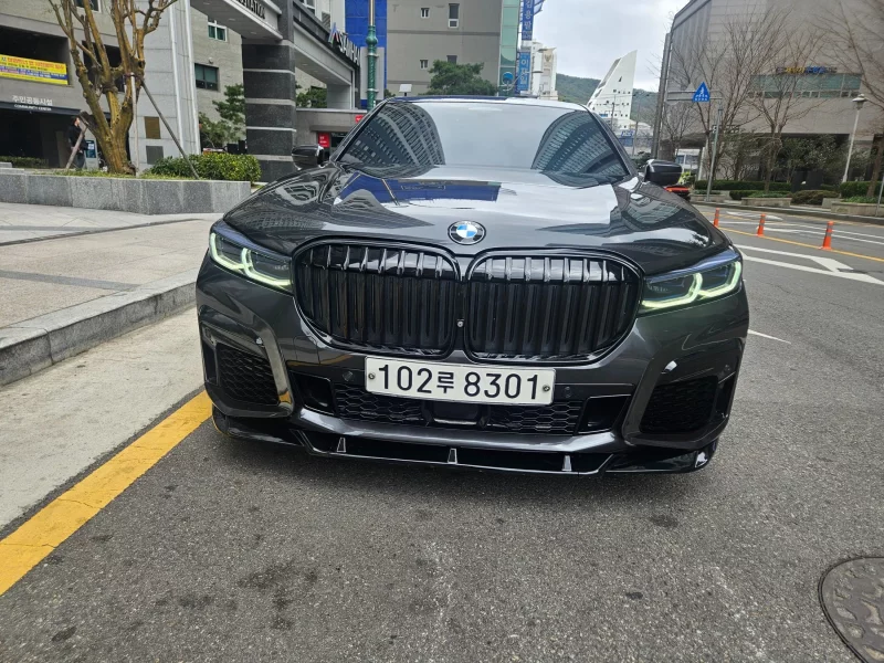 BMW 7-Series