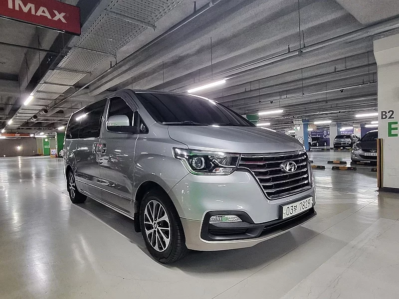 Hyundai Starex