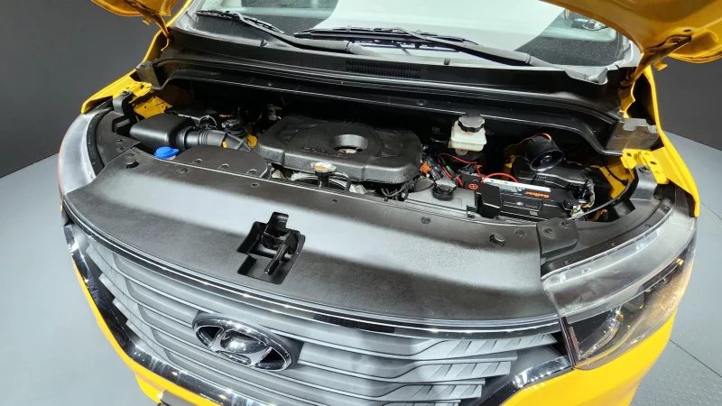 Hyundai Starex