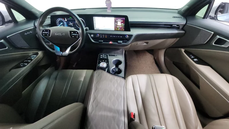 Kia K8