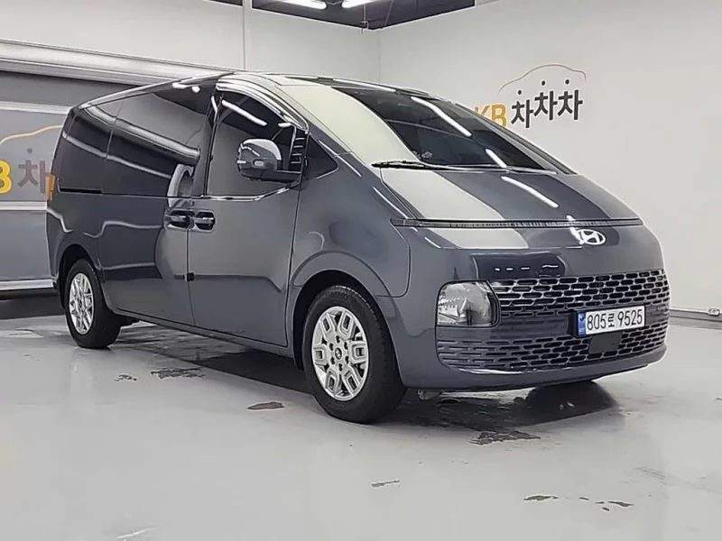Hyundai Staria