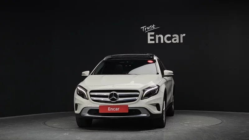Mercedes-Benz GLA-Class