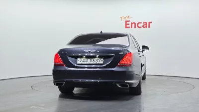 Genesis EQ900