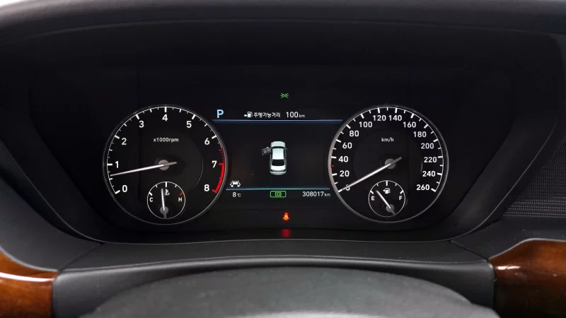Genesis EQ900
