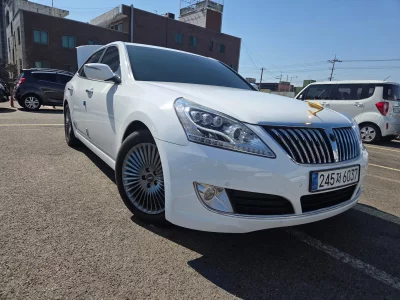 Hyundai Equus