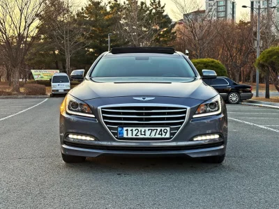 Hyundai Genesis