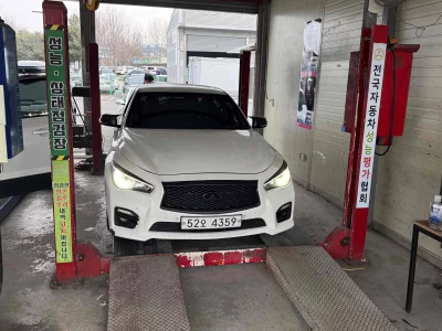 Infiniti Q50