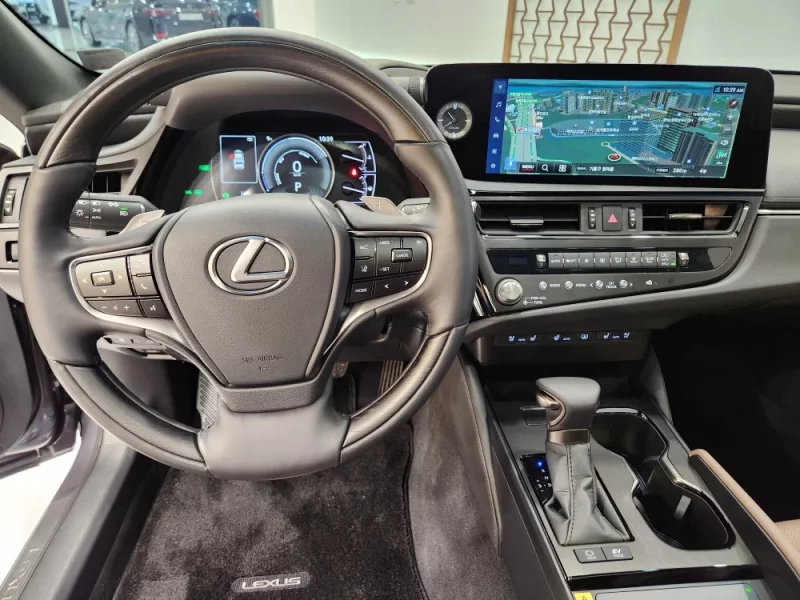 Lexus ES300h