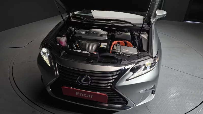 Lexus ES300h