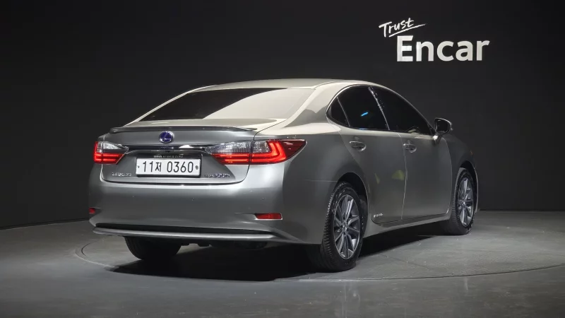 Lexus ES300h