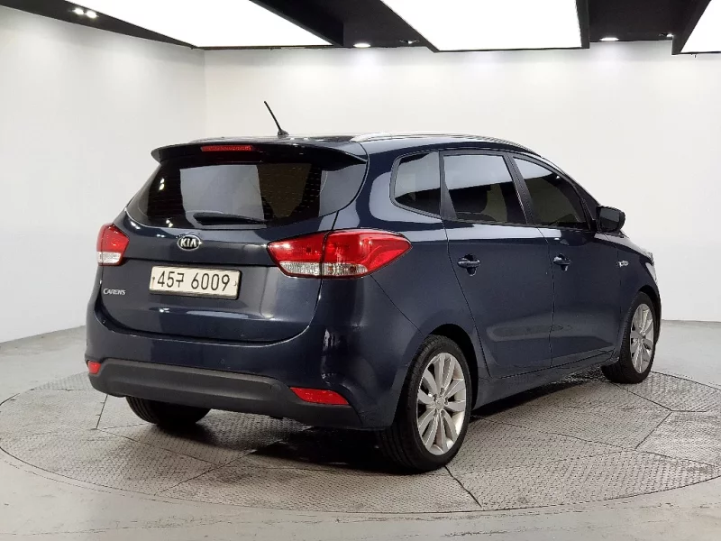 Kia Carens