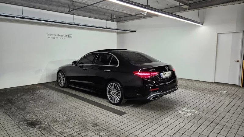 Mercedes-Benz C-Class