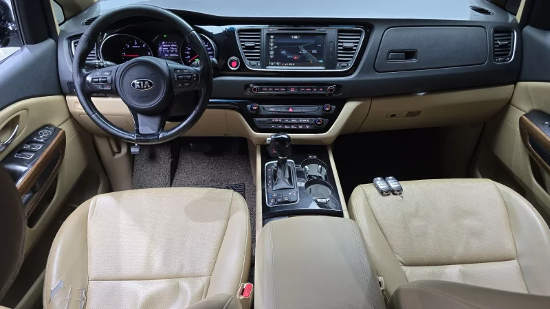 Kia Carnival