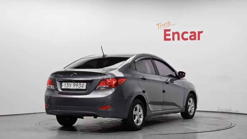 Hyundai Accent