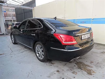Hyundai Equus