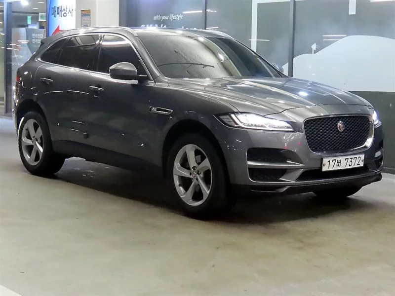 Jaguar F-PACE