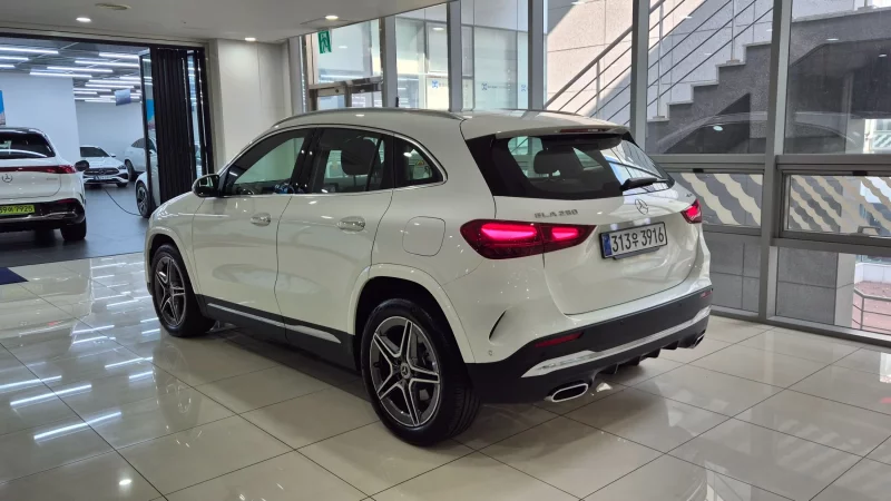 Mercedes-Benz GLA-Class