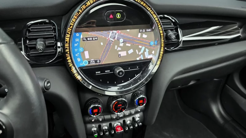 MINI Cooper Convertible