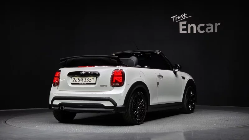MINI Cooper Convertible