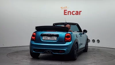 MINI Cooper Convertible