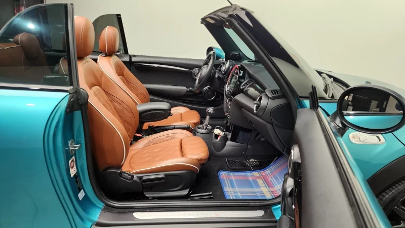 MINI Cooper Convertible