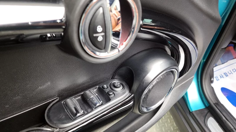 MINI Cooper Convertible