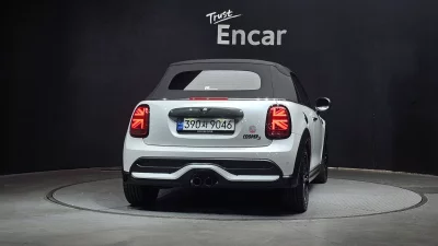 MINI Cooper Convertible