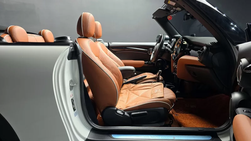 MINI Cooper Convertible