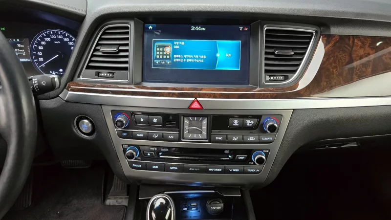 Hyundai Genesis
