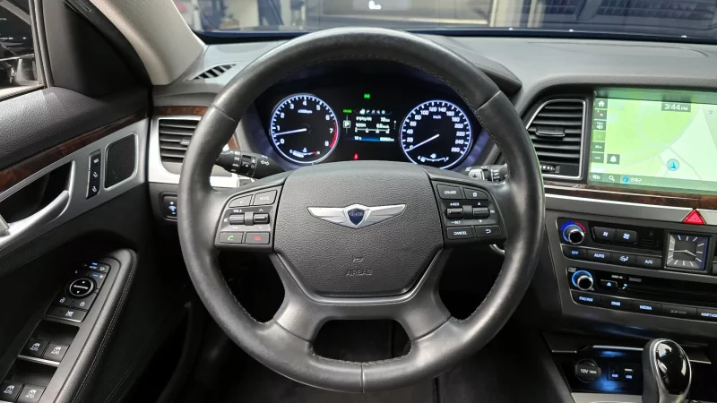 Hyundai Genesis
