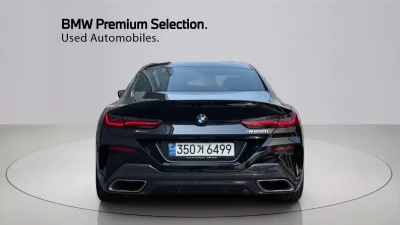 BMW 8-Series
