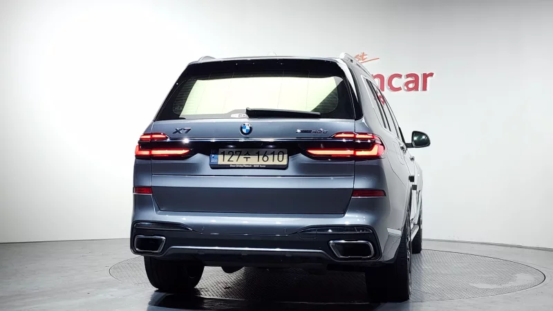 BMW X7