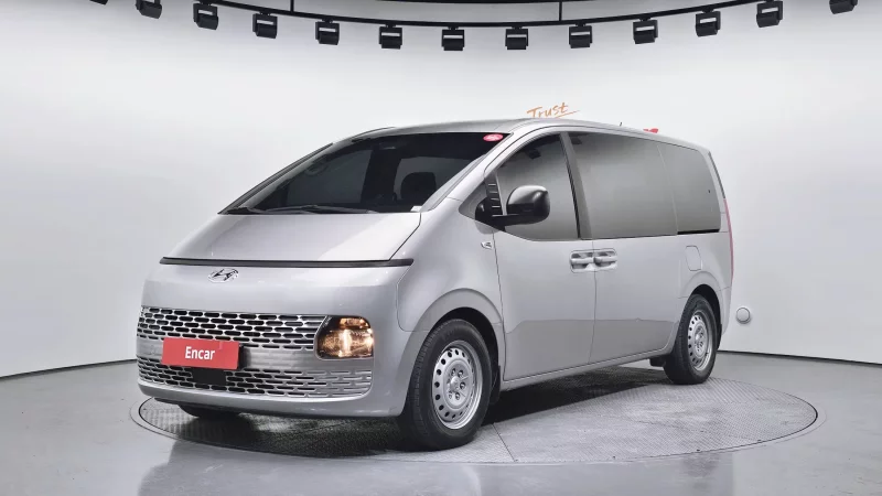 Hyundai Staria